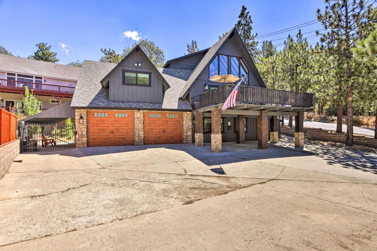 Luxe Timberland Villa With Lake Arrowhead Access! Bagian luar foto